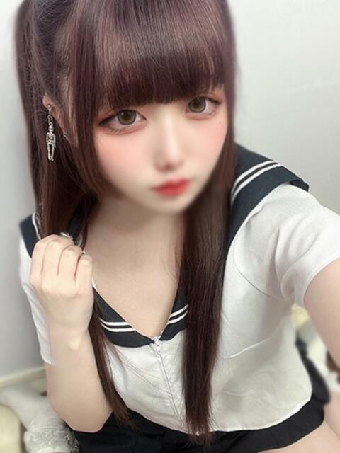 なづな とある風俗店♡やりすぎさーくる新宿大久保店♡で色んな無料オプションしてみました（デリヘル）