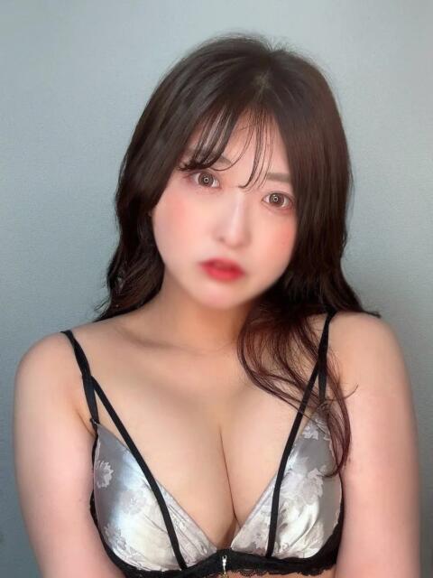 みあ とある風俗店♡やりすぎさーくる新宿大久保店♡で色んな無料オプションしてみました（デリヘル）