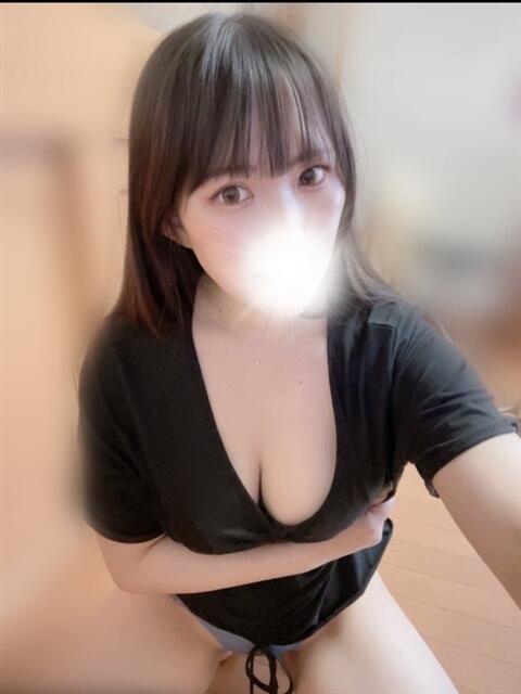 ☆はるか☆ 100%本人が来る店!!デリヘル『ロイヤルフラッシュ』(デリヘル)