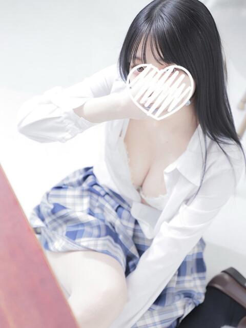 苺宮あむ 制服×コスプレ アオハルスイッチ（ホテヘル＆デリヘル）