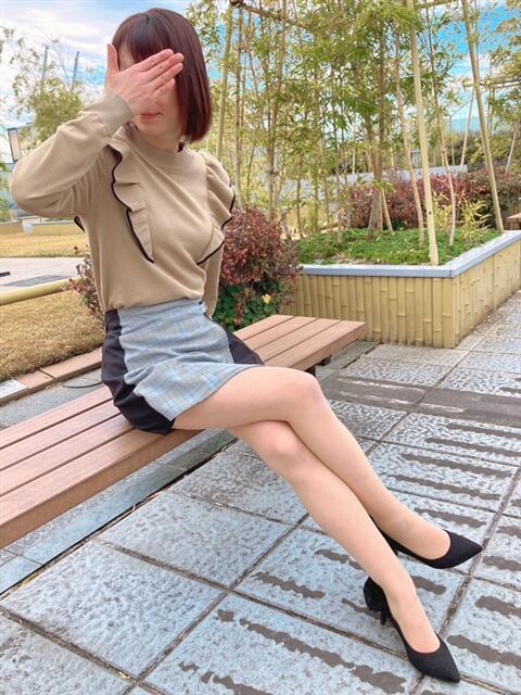 一ノ瀬 葵 昼妻夜 滋賀店（駅待ち合わせ人妻デリヘル）