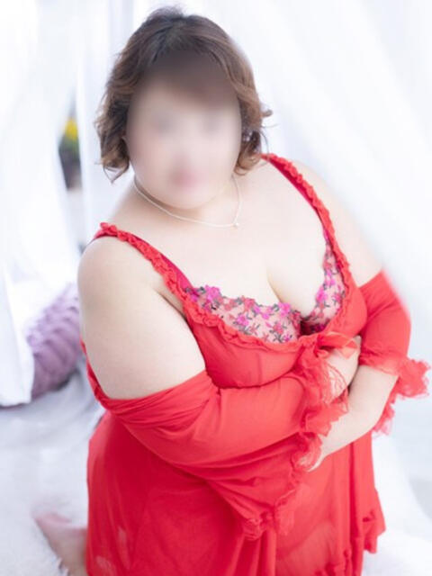 西口たえ 大阪ぽっちゃり妻（待ち合わせ＆デリヘル）