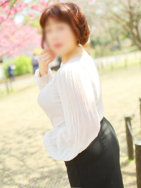 なつき 完熟ばなな 横浜(人妻熟女デリヘル)