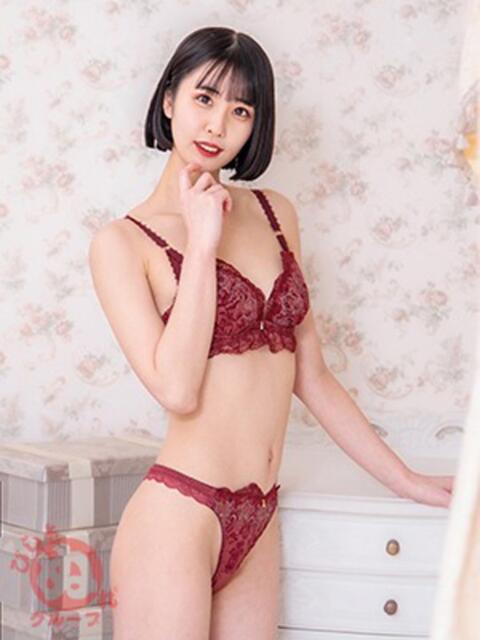 エナコ びしょぬれ新人秘書（素人コスプレデリヘル）