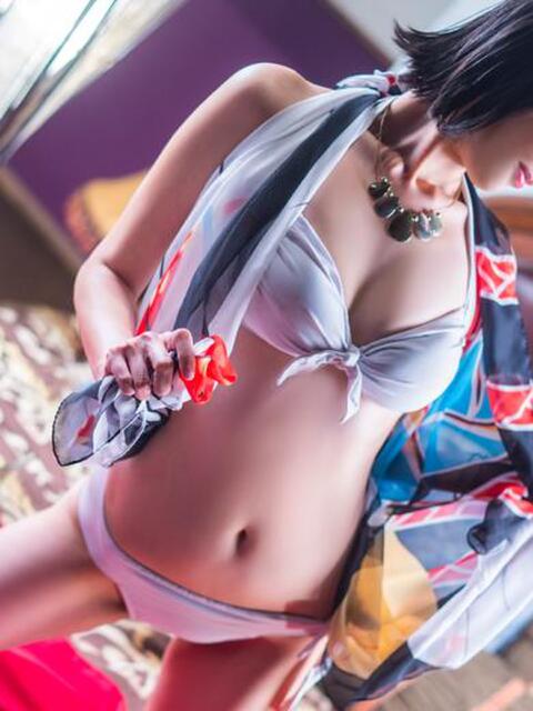 恵衣(けい) 天国にいちばん近い島　ニューカレドニア式高級アロマエステ(カサブランカグループ)（エステ）