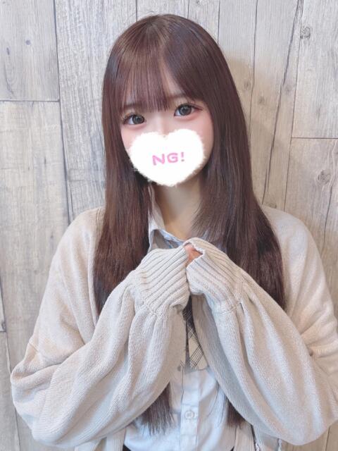 まゆ 学校帰りの妹に手コキしてもらった件 梅田(オナクラ)