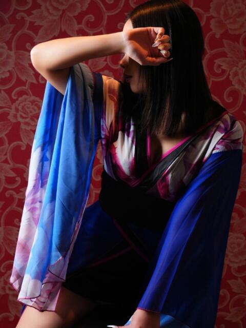 ドⓂ･わーるど お客様満足度NO.1デリヘル！ 秘密倶楽部 凛 千葉（お姉さん・人妻デリヘル）