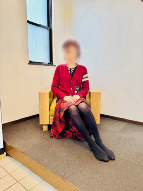 朱里(しゅり) おもてなし婦人(人妻系デリヘル)