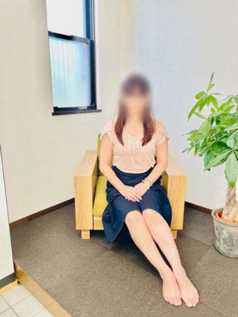 忍(しのぶ) おもてなし婦人(人妻系デリヘル)