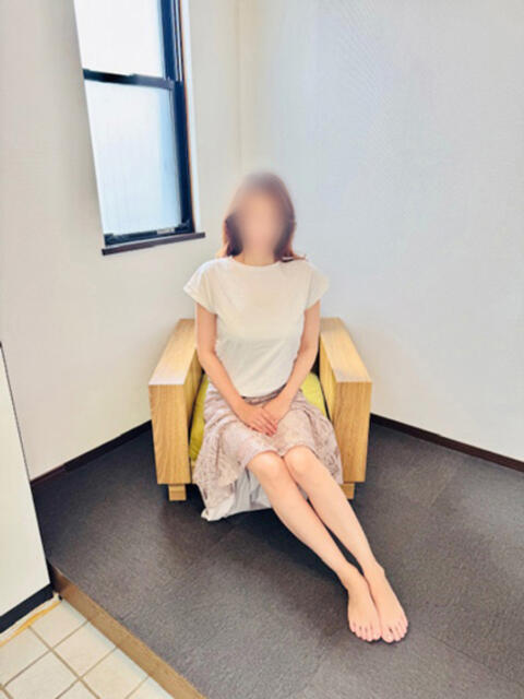 亜希（あき） おもてなし婦人（人妻系デリヘル）