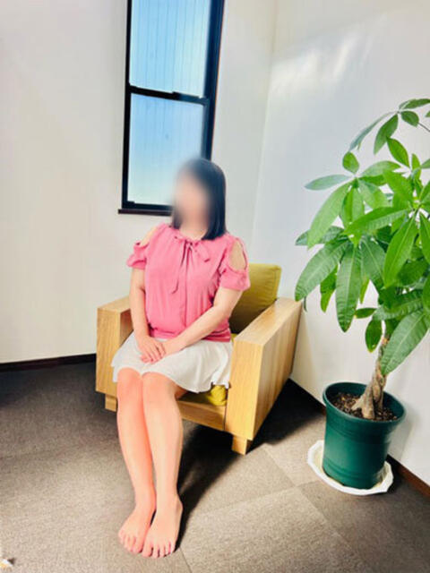 知名（ちな） おもてなし婦人（人妻系デリヘル）