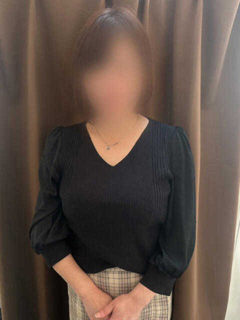 まどか 奥様の実話 梅田店（人妻ホテヘル）