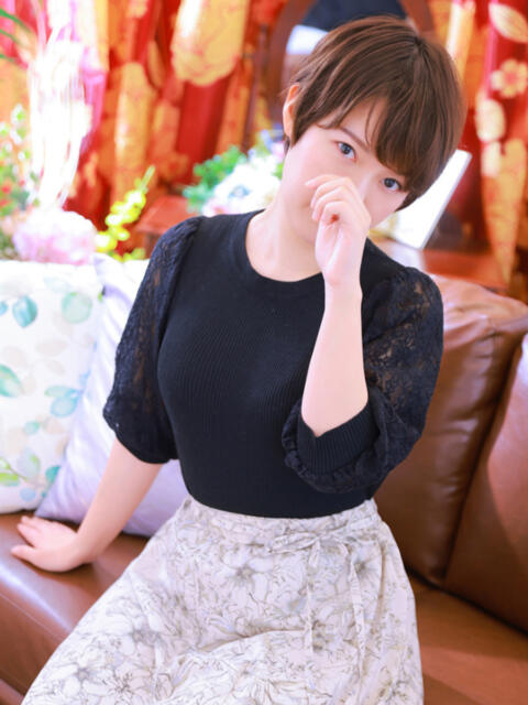 すずね 新橋・汐留人妻ヒットパレード(シンデレラグループ)(若妻デリヘル)