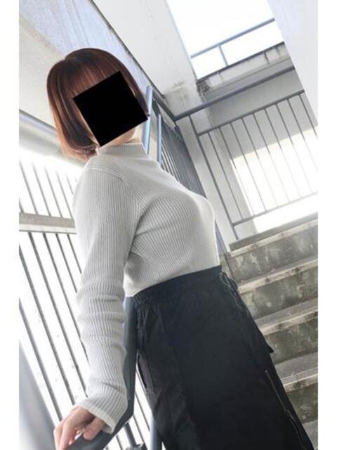 こはな 逢って30秒で即尺（人妻・熟女待ち合わせデリヘル）