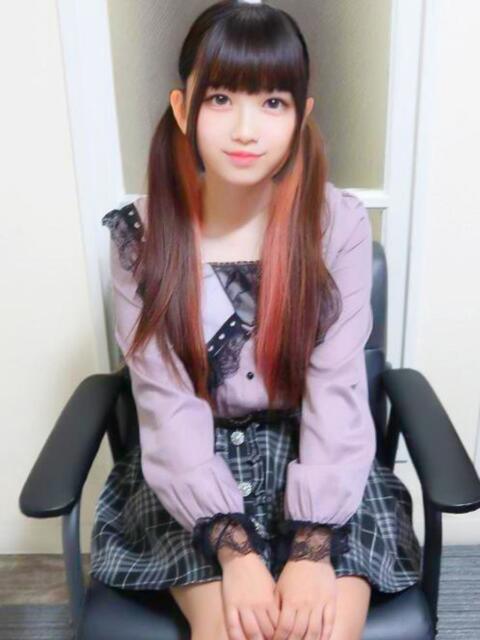 らんか♪愛嬌抜群の癒し系JD 女子大生専門店白百合（デリヘル）