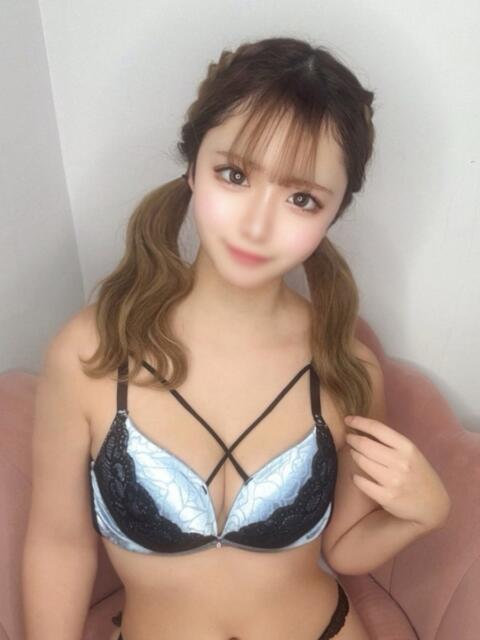 くろみ とある風俗店♡やりすぎさーくる新宿大久保店♡で色んな無料オプションしてみました（デリヘル）