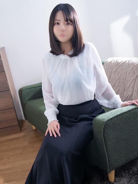 たかこ 夜這専門発情する奥様たち 谷九店（人妻ホテヘル）