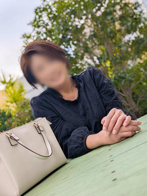 れみ 完熟ばなな 谷九店(熟女待ち合わせ型デリヘル)