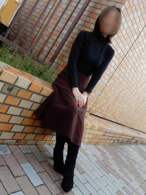 【体験入店】なつき ロダン（人妻熟女デリヘル）