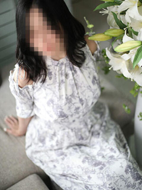 涼川(すずかわ) 人妻出逢い会 百合の園 品川店（人妻系待合せデリヘル）