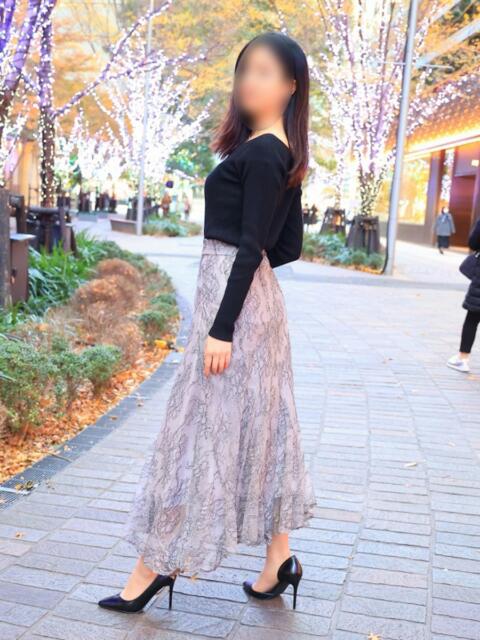 瀬里奈 東京人妻フォーシーズンズ（人妻・熟女待ち合わせデリヘル）