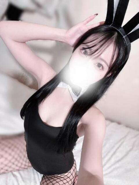 小柄天使の歯科助手美女らなちゃん ロイヤル　アテンダー（デリヘル）