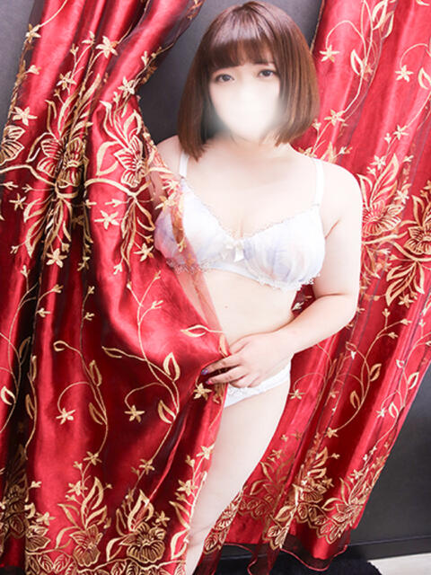 ふわり 丸妻 横浜本店（待ち合わせ型人妻デリヘル）