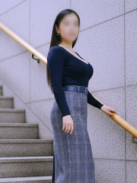 ゆかり ミセスラウンジ東京（人妻系デリヘル）