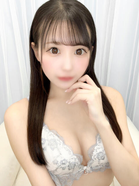 ここな◇純白の癒し天使◇ 東京ラブエッセンス（デリヘル）
