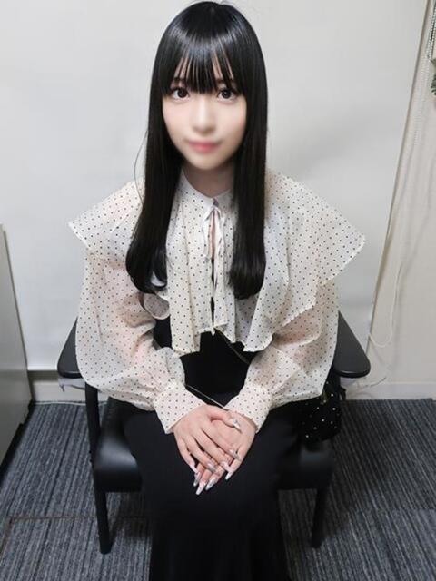 にこ☆完璧キラキラ美少女 ハイクラスド素人倶楽部（デリヘル）
