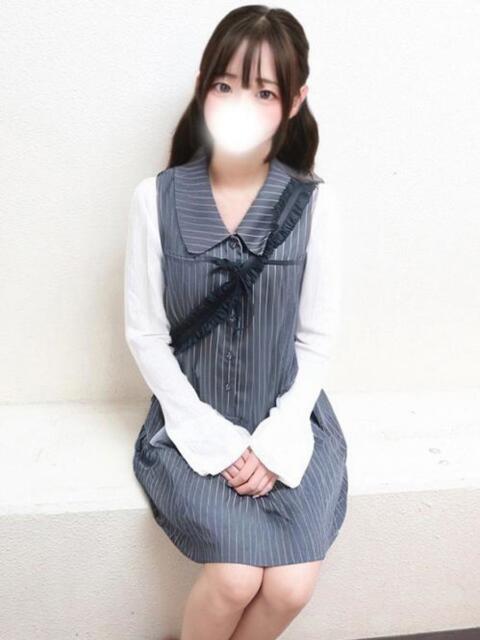 すずめ♡緊張しまくり♡ ハイクラスド素人倶楽部（デリヘル）