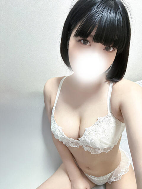 ねむ 西船巨乳ぽっちゃり　乳神さま（デリヘル）