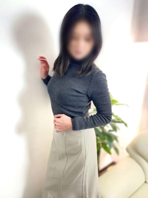 しおん 完熟ばなな新宿（熟女系待ち合せデリヘル）