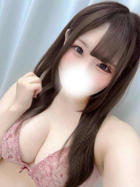 もえ 白い巨乳(ホテヘル)