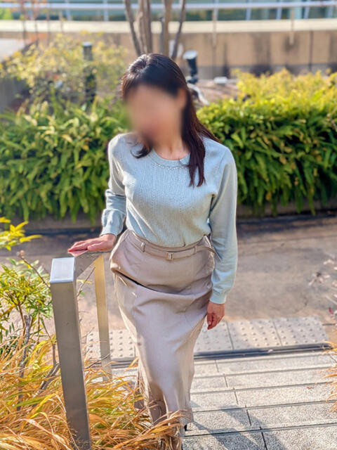 つきこ 完熟ばなな 谷九店（熟女待ち合わせ型デリヘル）