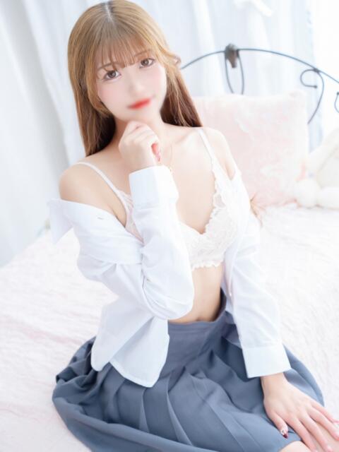 せりな E+アイドルスクール新宿・歌舞伎町店（デリヘル）