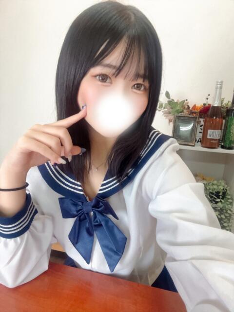 メイナ(清純派ロリ) ペロ×2キャンディ（デリヘル）