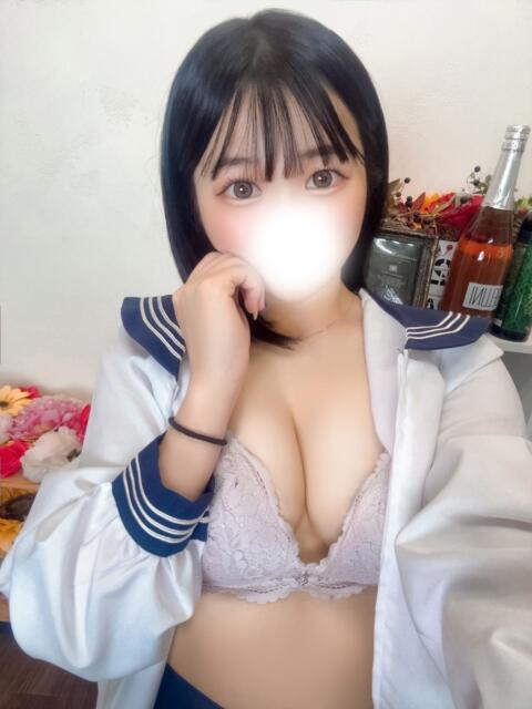 メイナ(清純派ロリ) ペロ×2キャンディ（デリヘル）