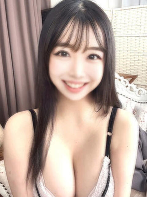 東山あぴ 断りきれない美人マッサージ嬢たち（デリヘル＆エステ）