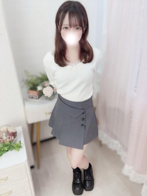 ゆか 高級オナクラ　ひよこクラブ（オナクラ・手コキ）