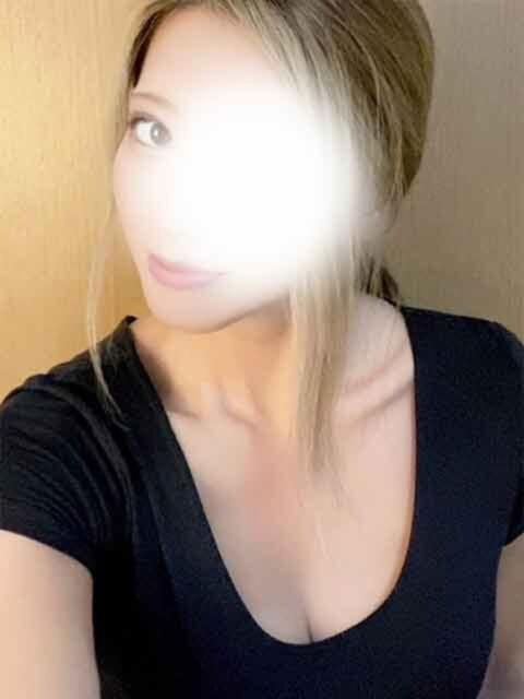 明日花ティアラ アロマカリス -AROMA CHARIS-（【非風俗】メンズエステ）