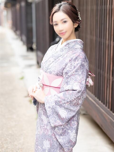 倉田 ミオン 熟女・人妻マダム宮殿（デリヘル）