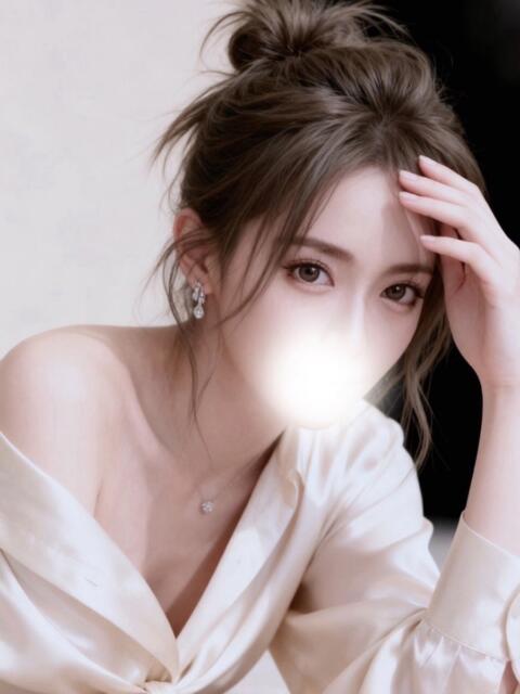 輝月/ひかる クラブ バレンタイン大阪（素人美女専門デリヘル）