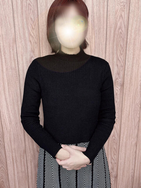 るる 松戸駅西口ママ友さーくる（人妻デリヘル）