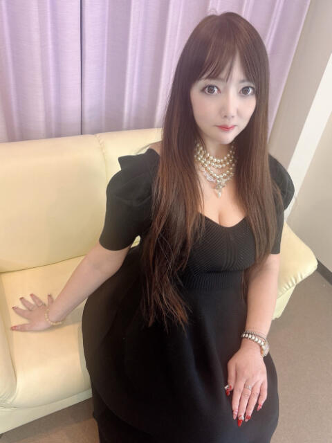 ひづき 福生人妻宮殿（人妻系デリヘル）