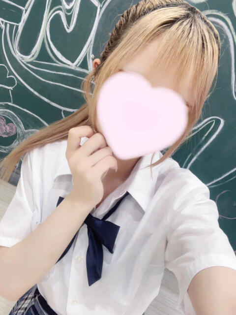 ちさちゃん 新橋JKプレイ（派遣型オナクラ）