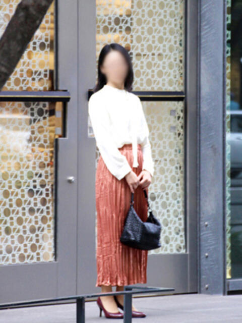 しなこ 完熟ばなな 谷九店（熟女待ち合わせ型デリヘル）