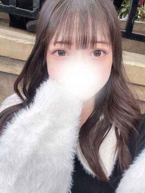 マニア必見！変態美少女あすなさん ロイヤル　アテンダー（デリヘル）