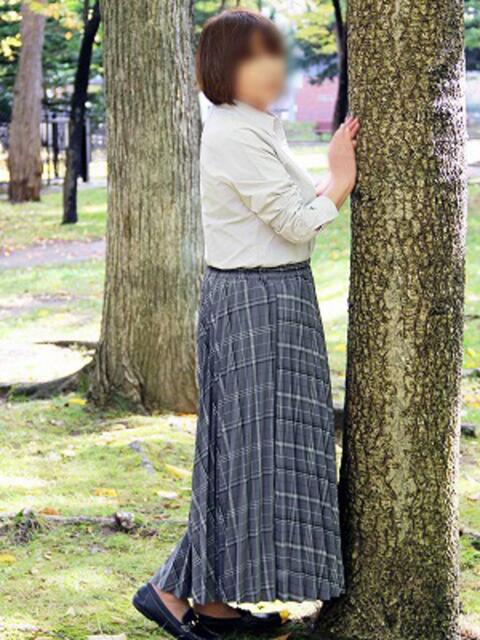 あかね 完熟ばなな札幌・すすきの（人妻熟女デリヘル）