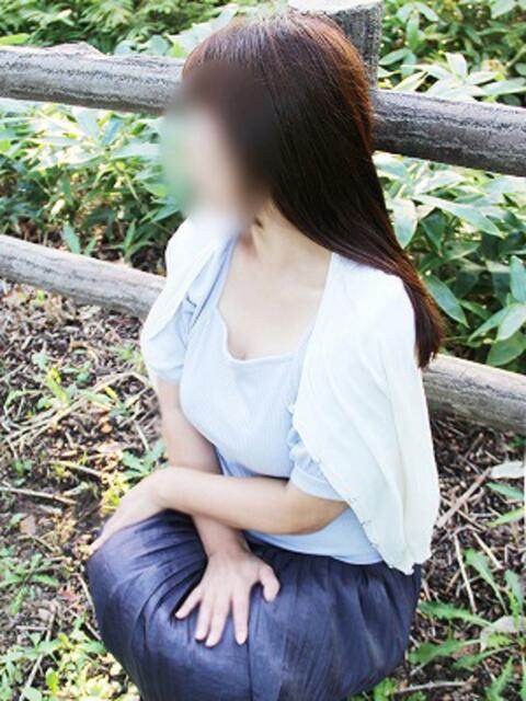 めい 完熟ばなな札幌・すすきの（人妻熟女デリヘル）